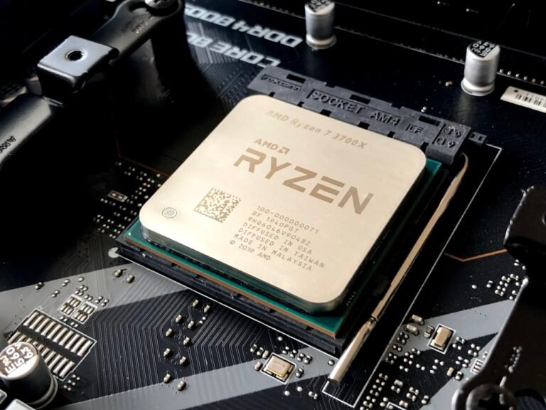 رامات DDR4 أم DDR5؟ فارق الأداء الحقيقي وأهمية القناة المزدوجة وتوقيتات CL